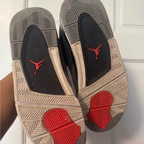Air Jordan 4